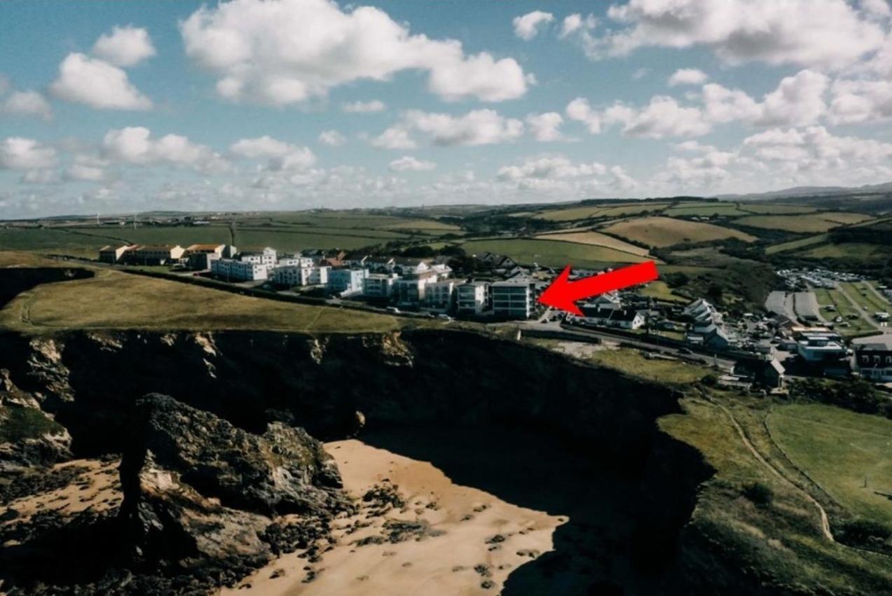 Sunset Waves Sea View Apartment Featuring Panoramic Views & Parking Newquay  Exterior photo